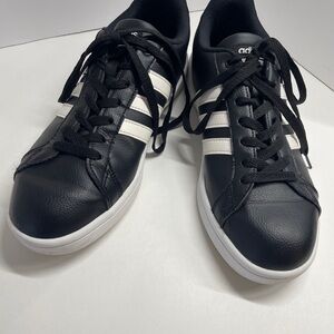 ✨ Adidas Cloudfoam Leather Women’s 9.5 ✨